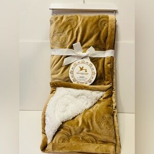 Adirondack Baby by Berkshire Tan Embossed Teddy Bear Sherpa Style Baby Blanket
